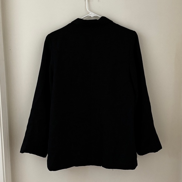 JP Collections Black Blazer, Size 18, Shawl Collar, Classic One-Button Style - Picture 5 of 6